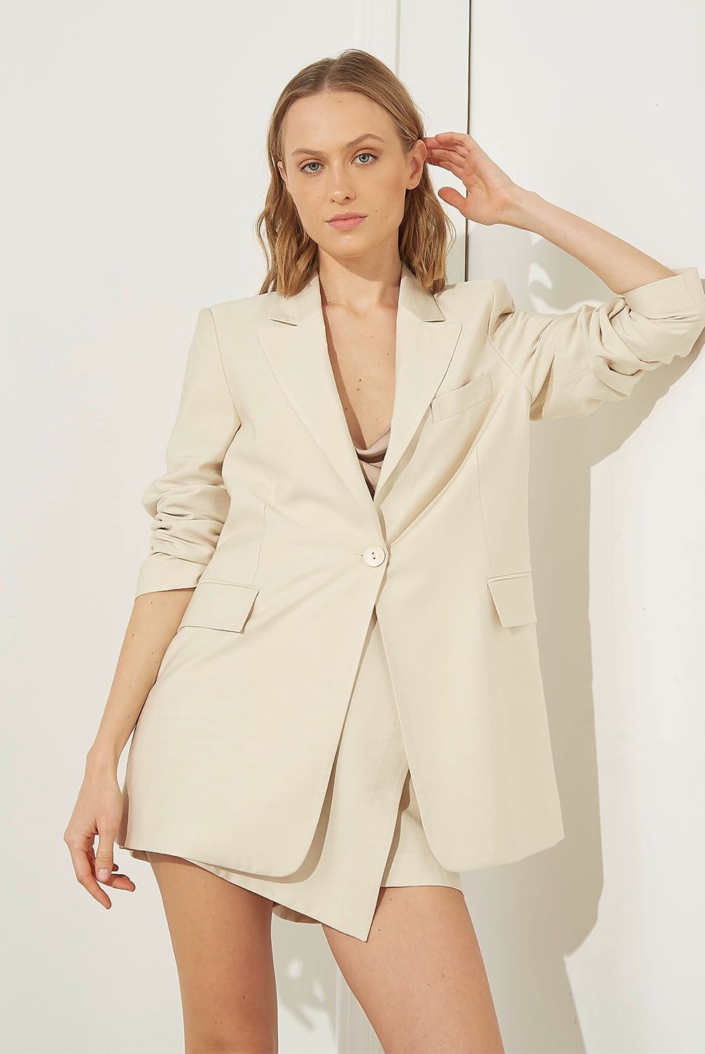 BASEMENT - Blazer Mujer Basement Diseño Moderno