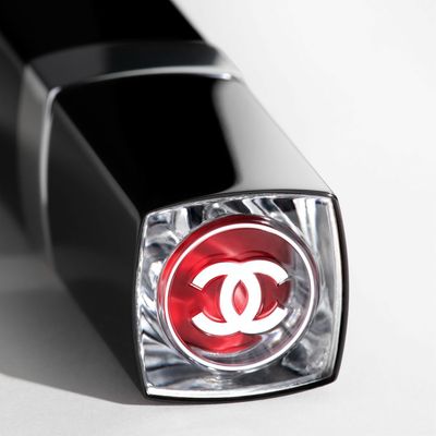 Imagen 2 del producto ROUGE COCO BLOOM La Barra De Labios Hidratante y Rellenadora De Larga Duración. Color y Brillo Intenso