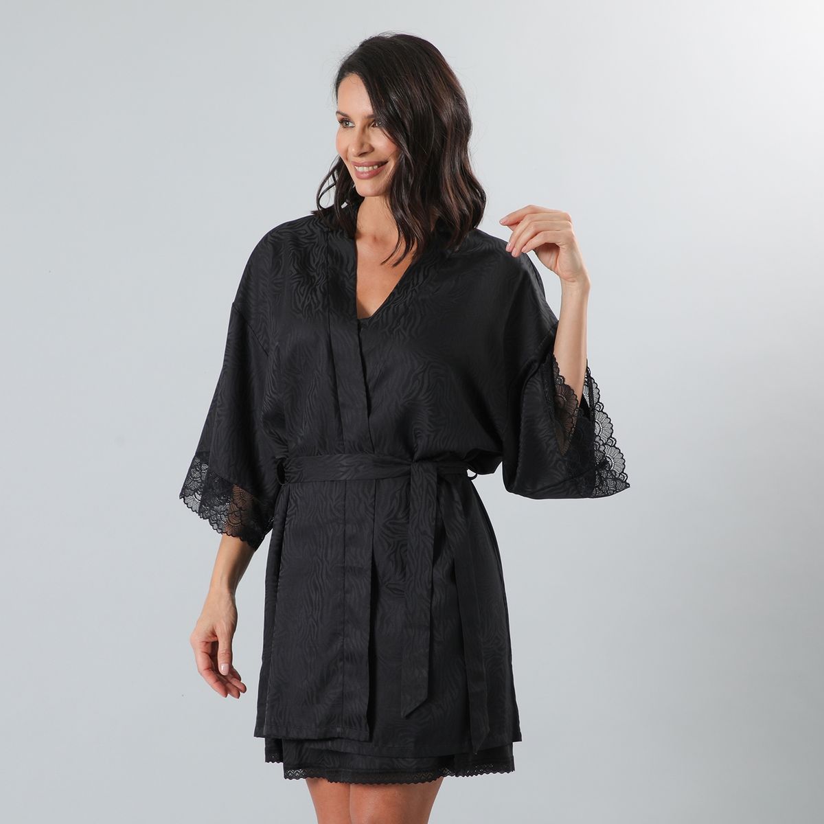 FLORES - Bata Jacquard Encaje Mujer Flores