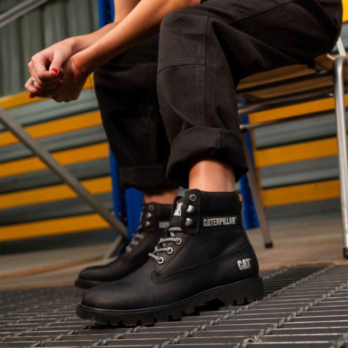 CAT - Botín Mujer Cuero Negro Cat