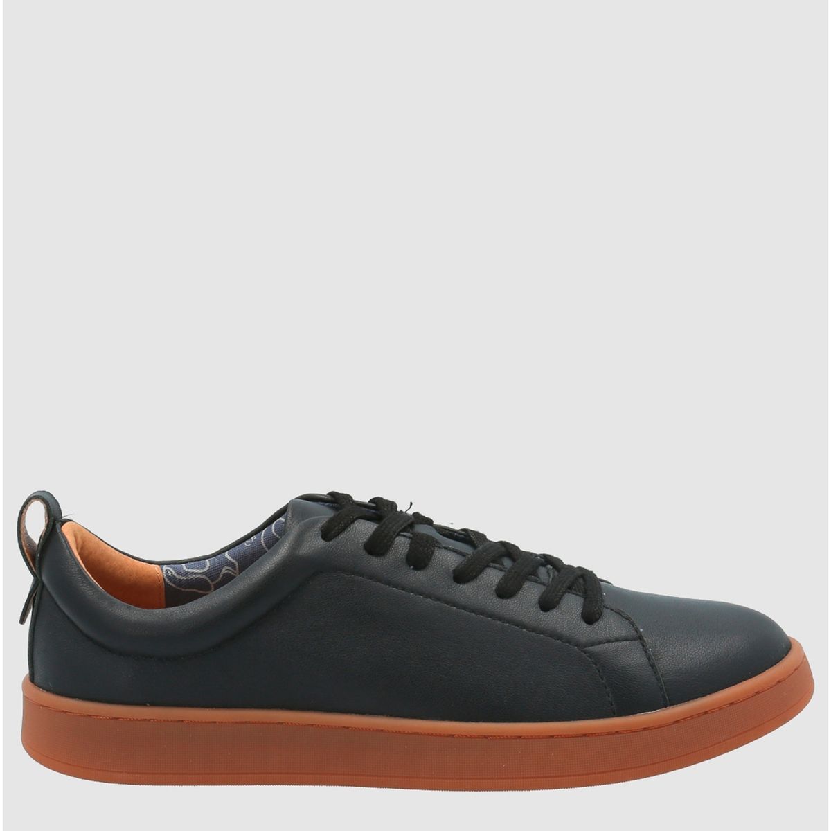 HUSH PUPPIES - Tottem Zapatilla Urbana Mujer Cuero Negro Hush Puppies