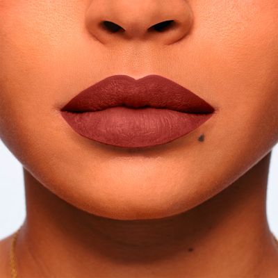 Imagen 2 del producto Labial Color Riche Intense Volume Matte - 570 Worth It Intense