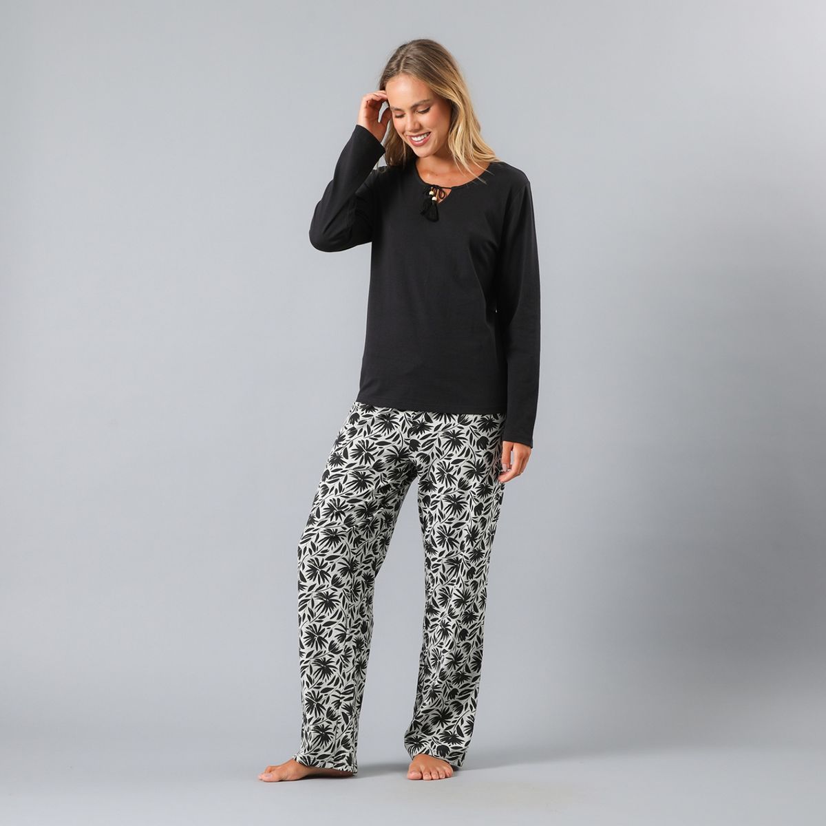 FLORES - Pijama Manga Larga Escote Borla Mujer Flores