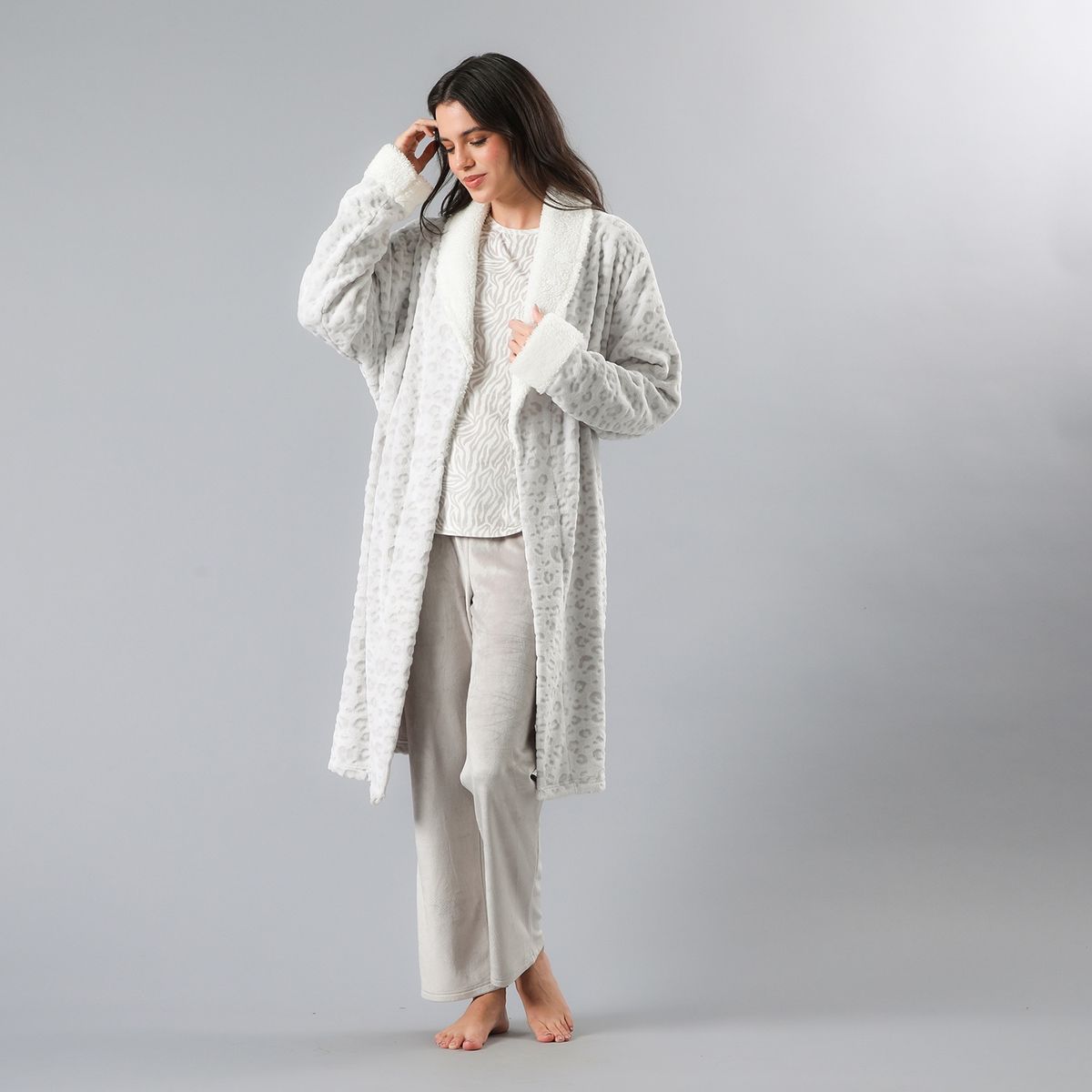 FLORES - Bata Manga Larga Coral Fleece Mujer Flores