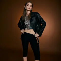 SYBILLA - Pantalón Capri Tiro Medio Mujer