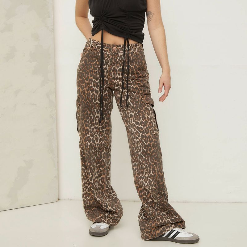 AMERICANINO - Jeans Cargo Tiro Medio Animal Print Mujer Americanino