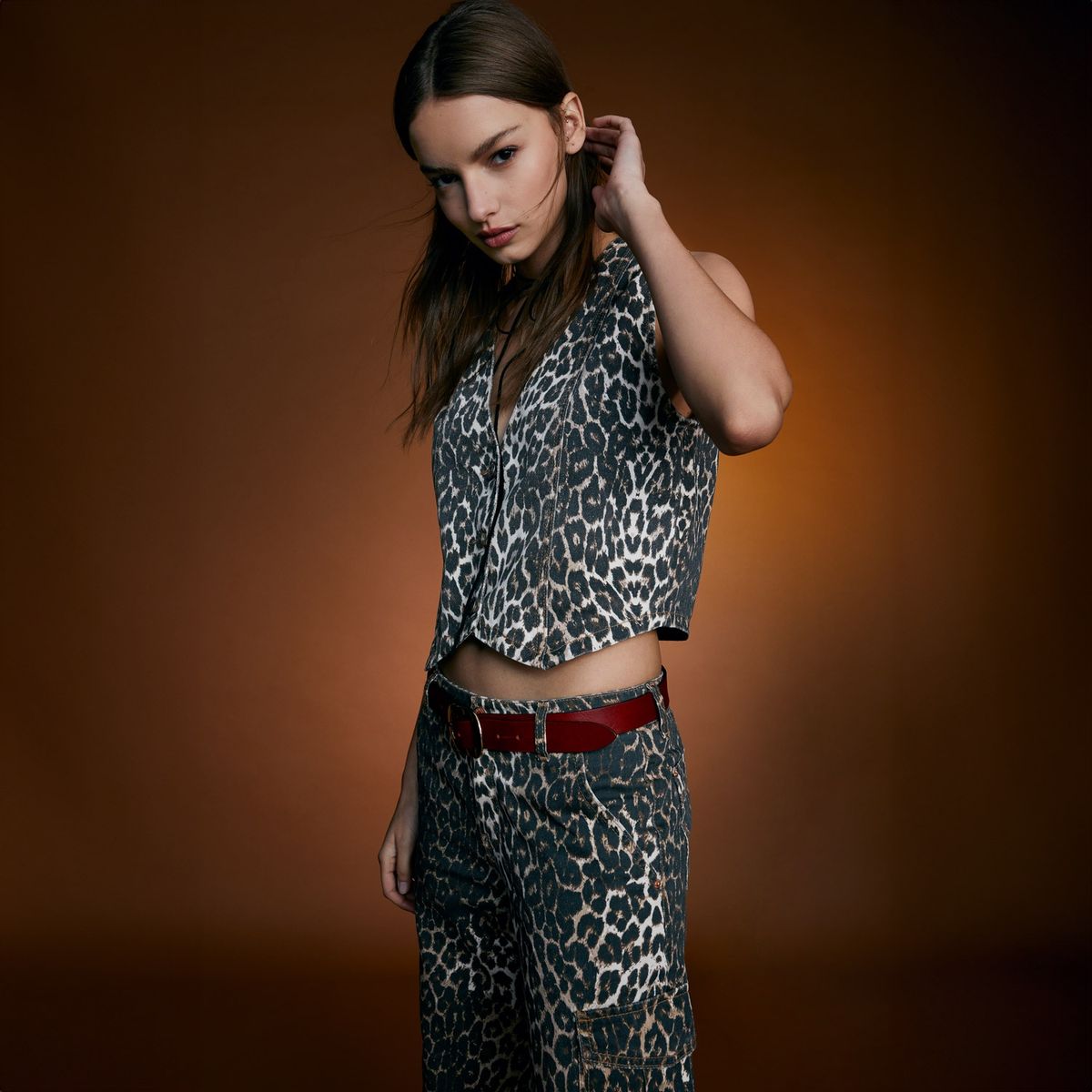 AMERICANINO - Jeans Cargo Tiro Medio Animal Print Mujer Americanino
