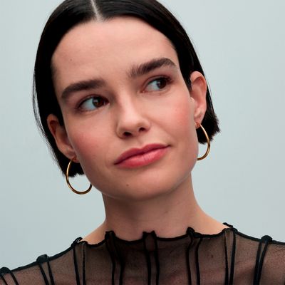 Imagen 2 del producto Aretes De Aro Abiertos De 42 Mm Forma Orgánica Mujer