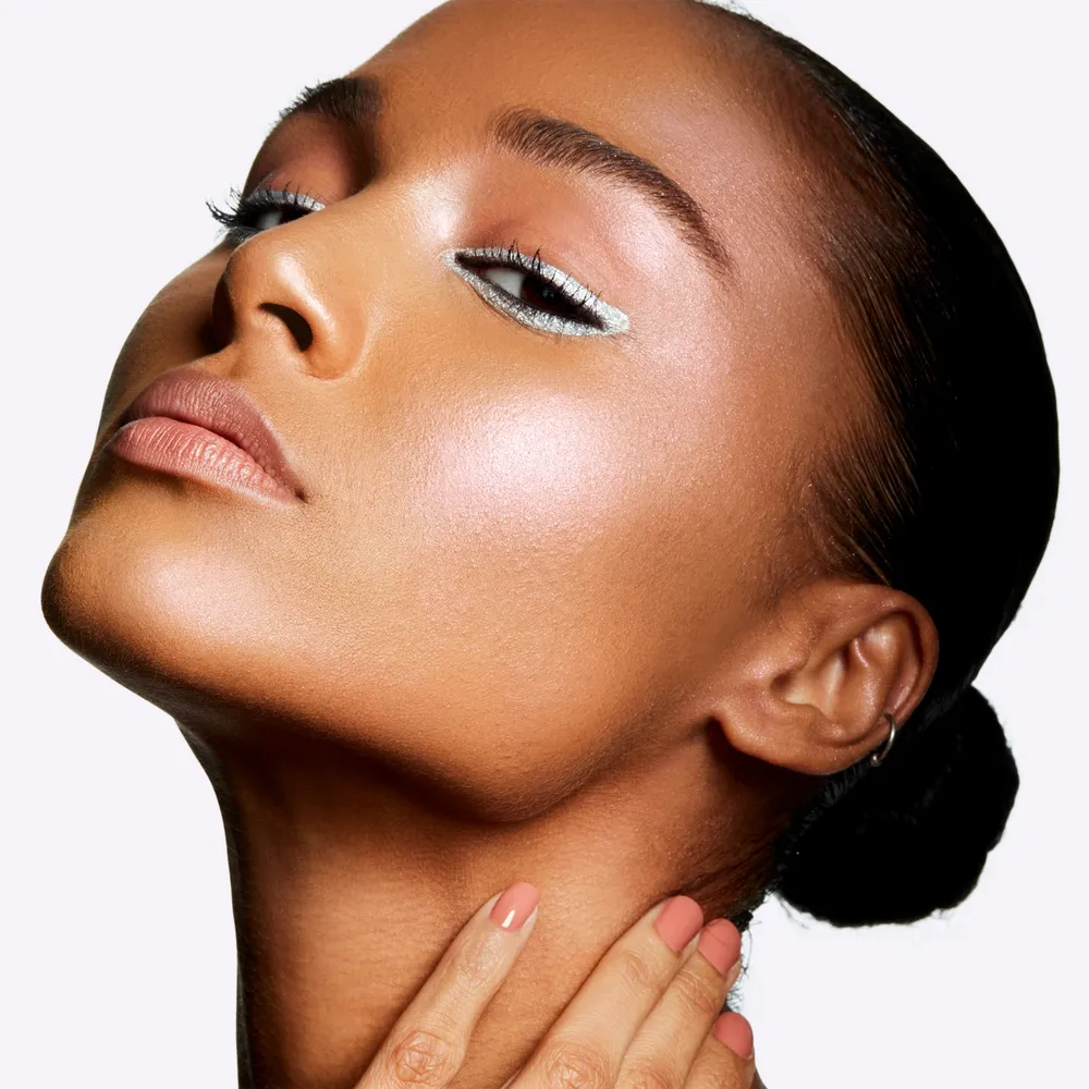MAC Extra Dimension Skinfinish Show Gold, foto 4