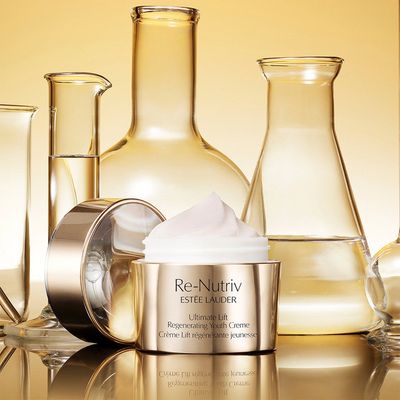 Imagen 2 del producto Crema Antiedad Re-Nutriv Ultimate Lift Regenerating Youth 50 Ml Estée Lauder