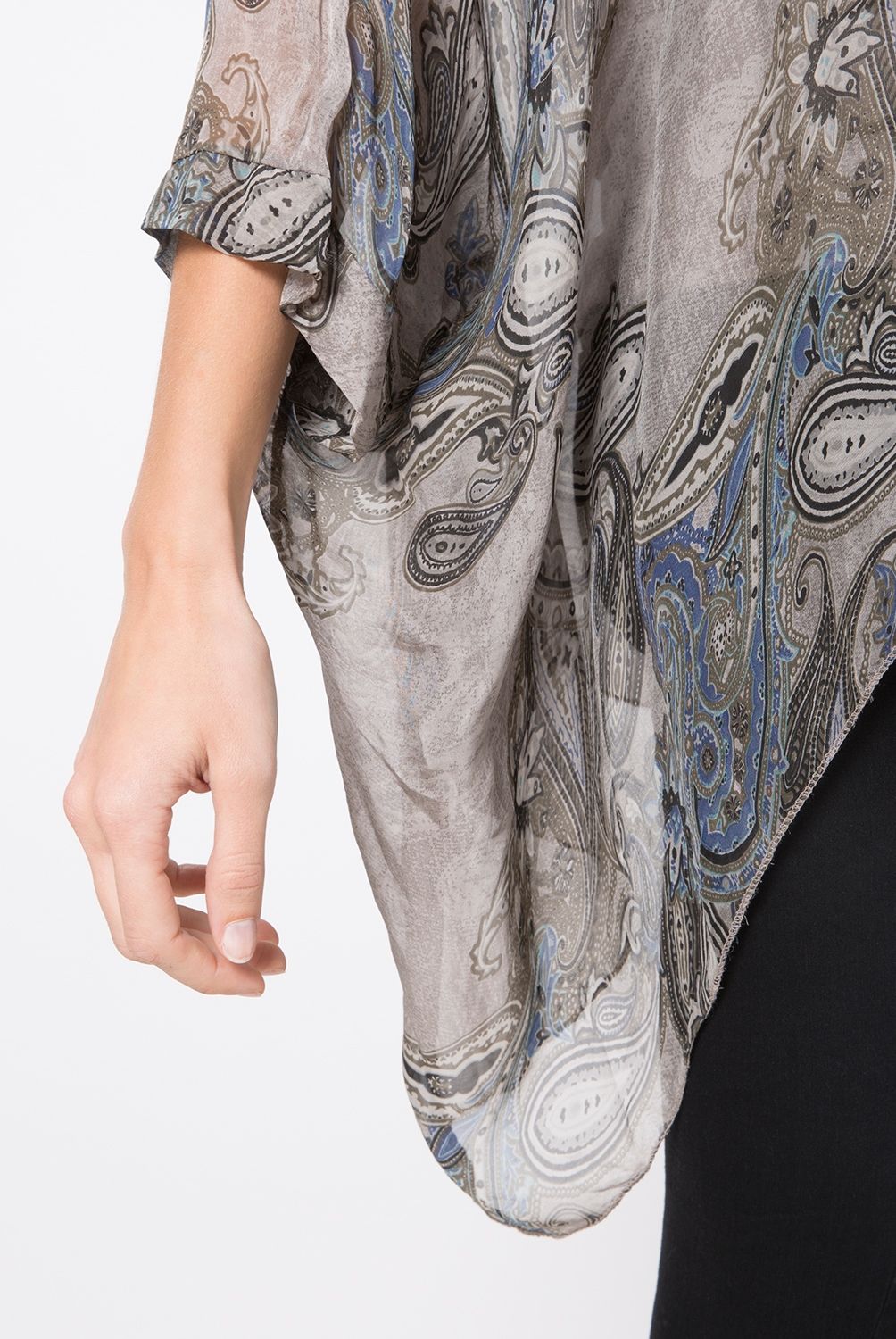 LINEATRE - Blusa Rectagular con Manga Murciélago