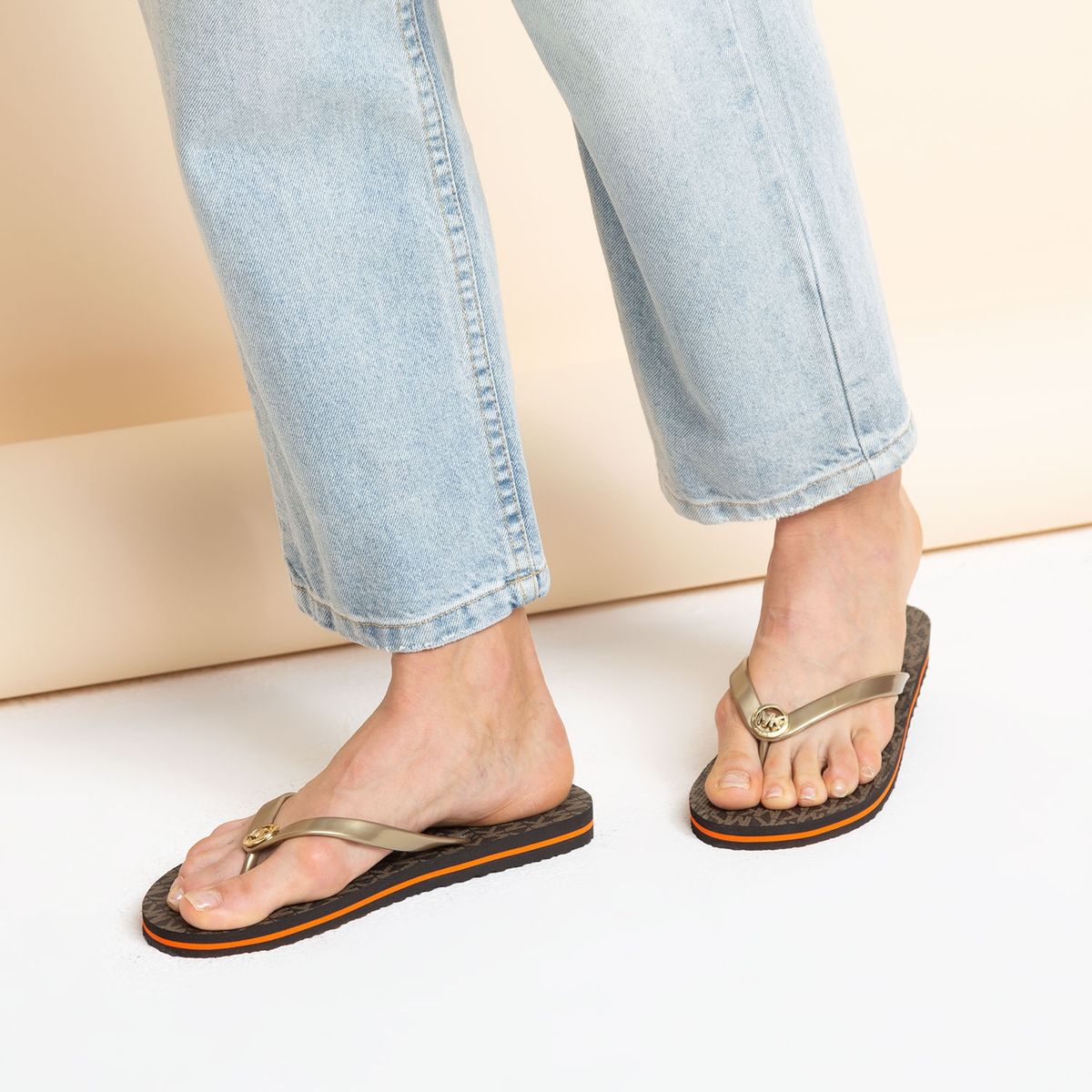 MICHAEL KORS - Hawaiana Mujer Café Michael Kors