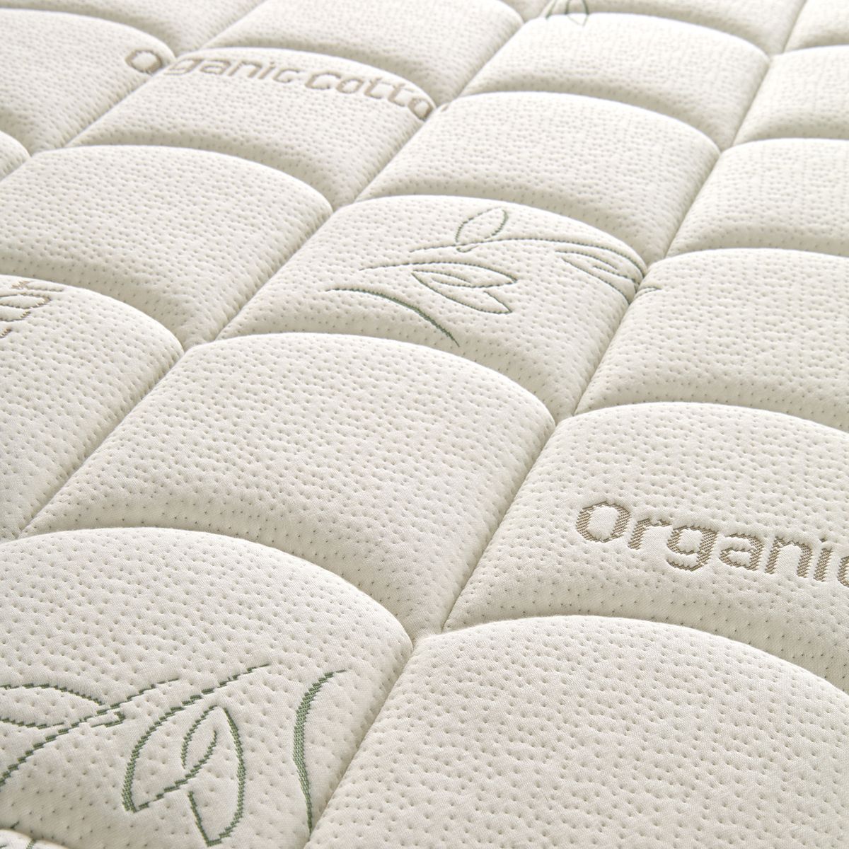 CELTA - Cama Europea Cotton King Base Dividida + Respaldo Beage liso Veladores Villareal