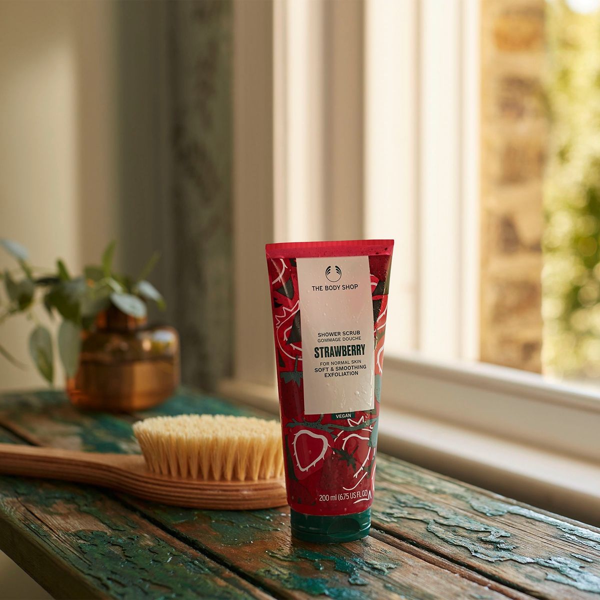 THE BODY SHOP - Body Polish Exfoliante Strawberry 200 Ml The Shop