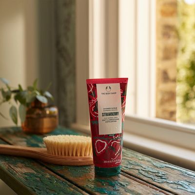 Imagen 2 del producto Body Polish Exfoliante Strawberry 200 Ml The Shop