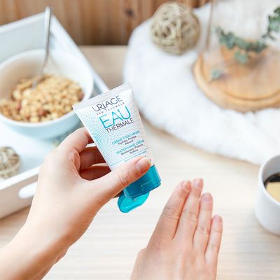 Imagen 2 del producto Eau Thermale Crema de Manos 50ml de