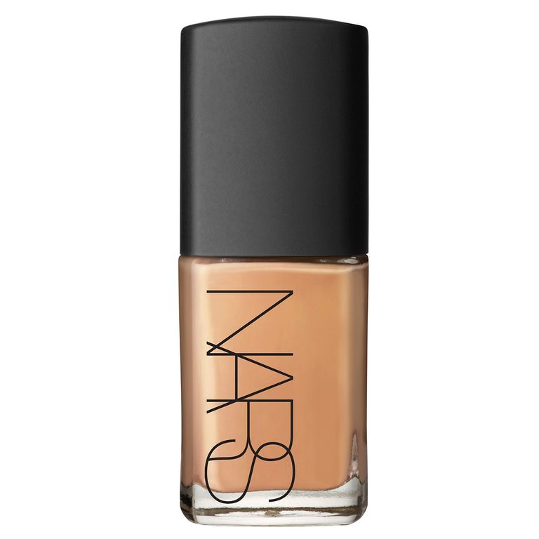 Base Sheer Glow Foundation