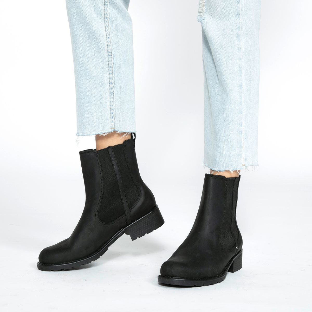 CLARKS - Botin Mujer Cuero Negro