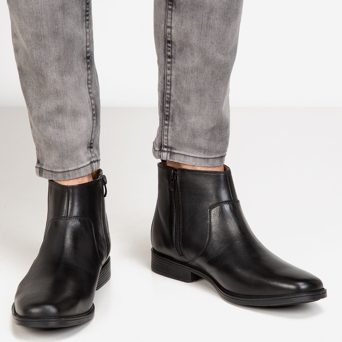 CLARKS - Botín Hombre Cuero Negro