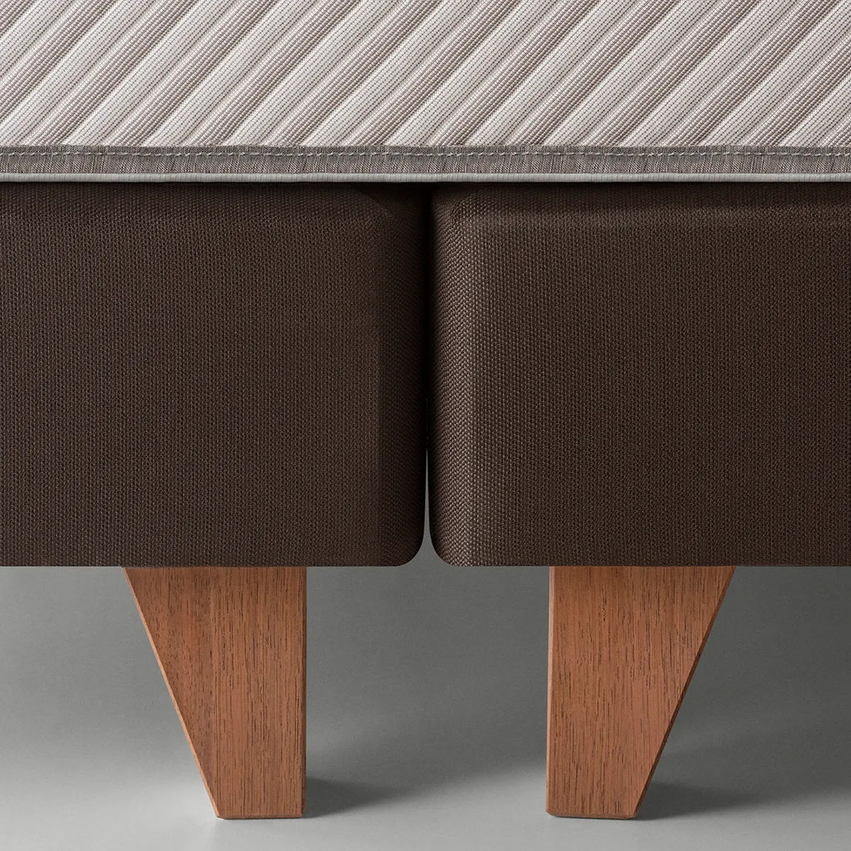 ROSEN - Cama Europea Nest King + Muebles Brera Rosen