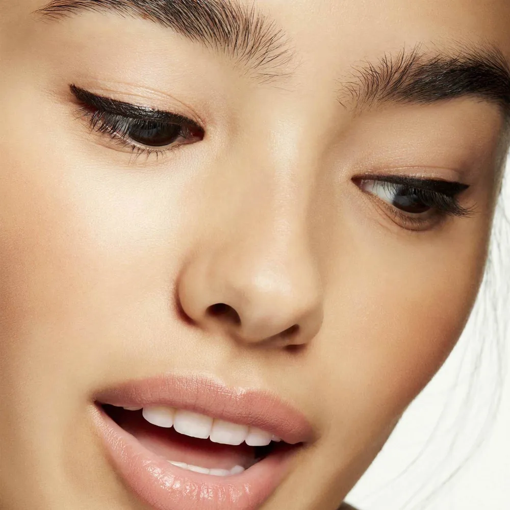 Mac Brushstroke 24-Hour Liner Brushblack, foto 3
