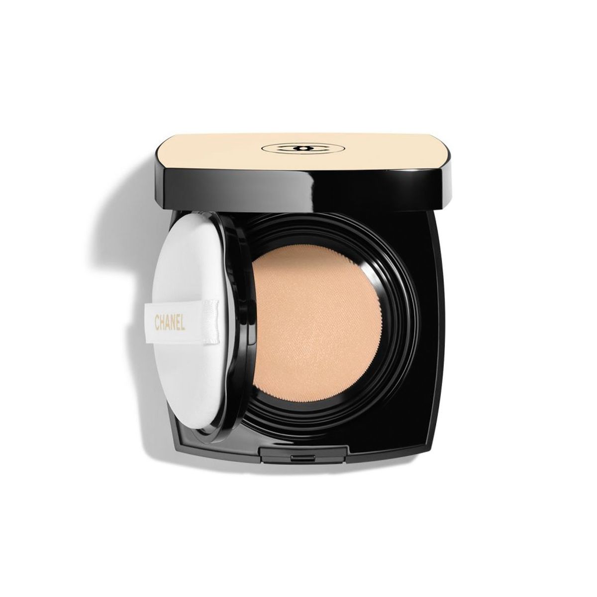 CHANEL - LES BEIGES CUSHION Toque efecto natural y radiante SPF 25 PA++ CHANEL