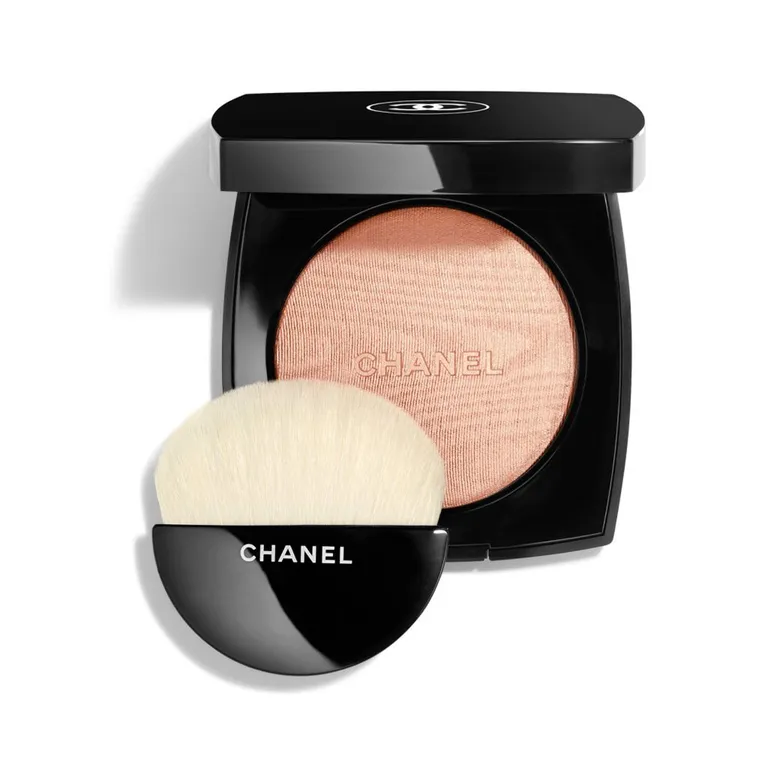 POUDRE LUMIÈRE Polvos Iluminadores