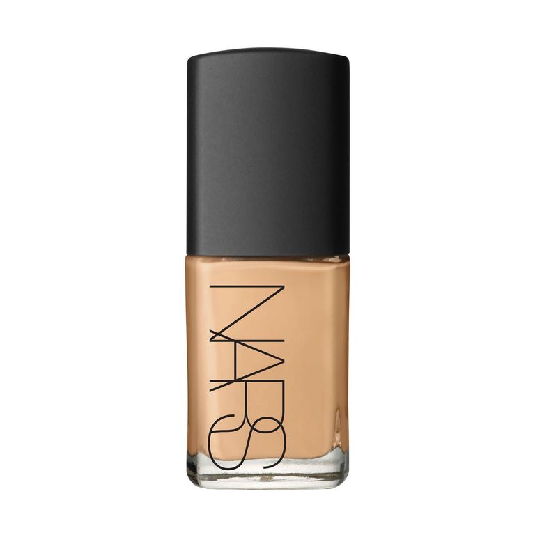 Base Sheer Glow Foundation