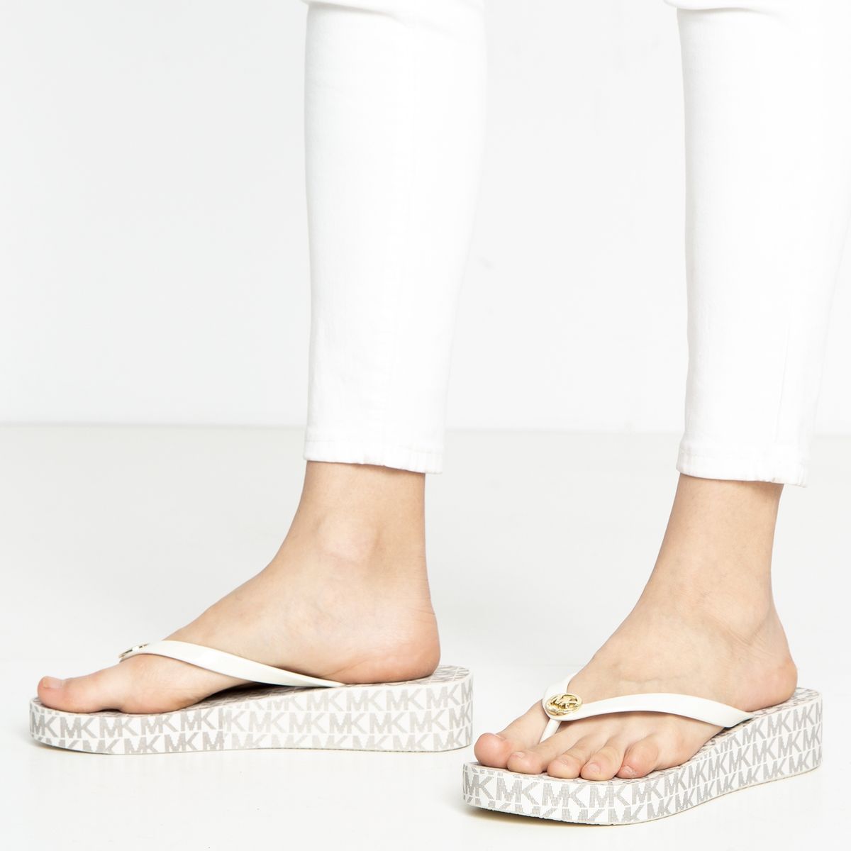 MICHAEL KORS - Hawaiana Mujer Vainilla