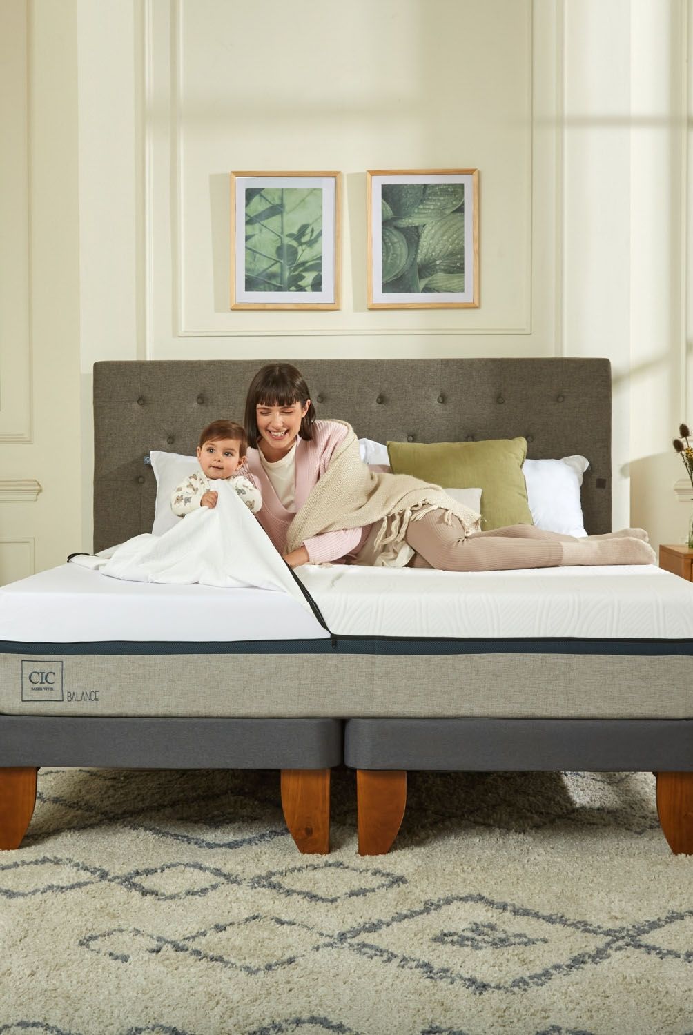 CIC - Cama Europea Balance 2 Plazas + Muebles Espresso Cic