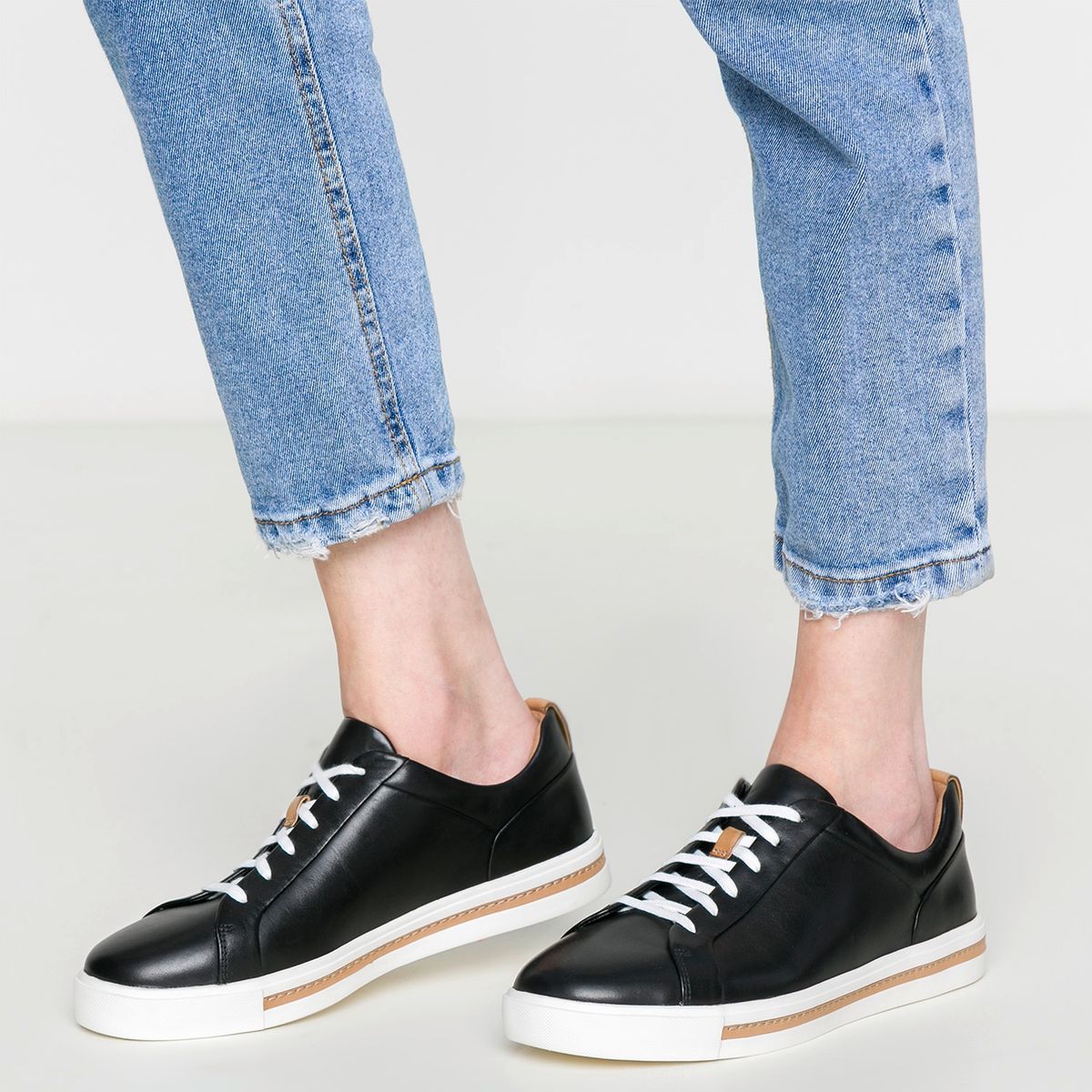 CLARKS - Zapatilla Urbana Mujer