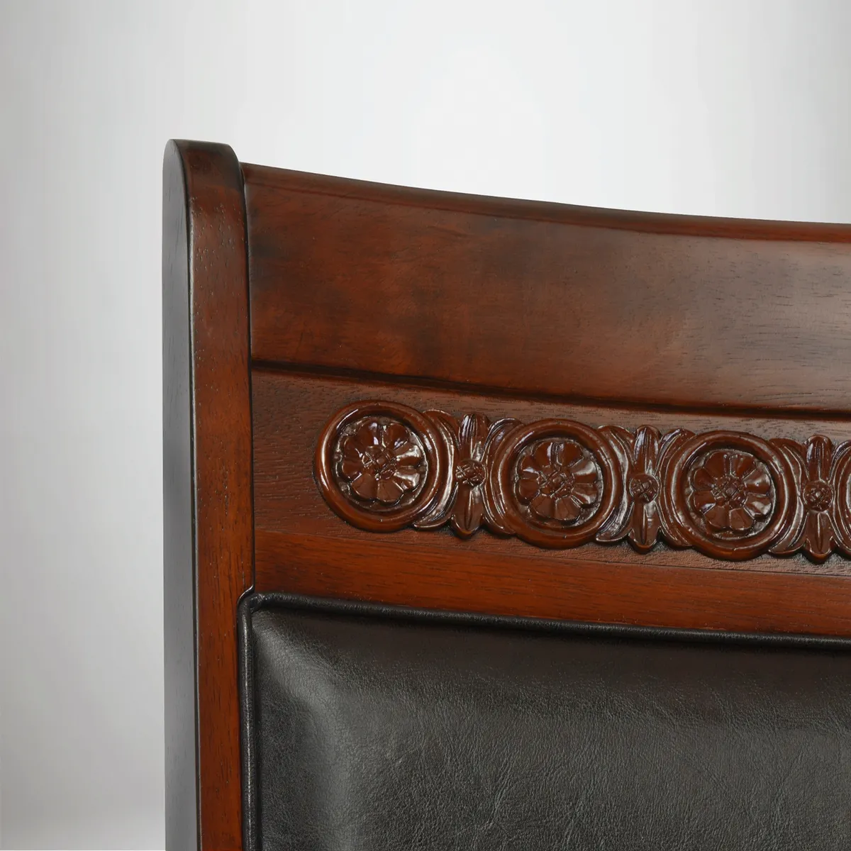 CIC - Juego De Comedor New Cordobes 6 Sitiales + 2 Sillas 225 Cm Cic