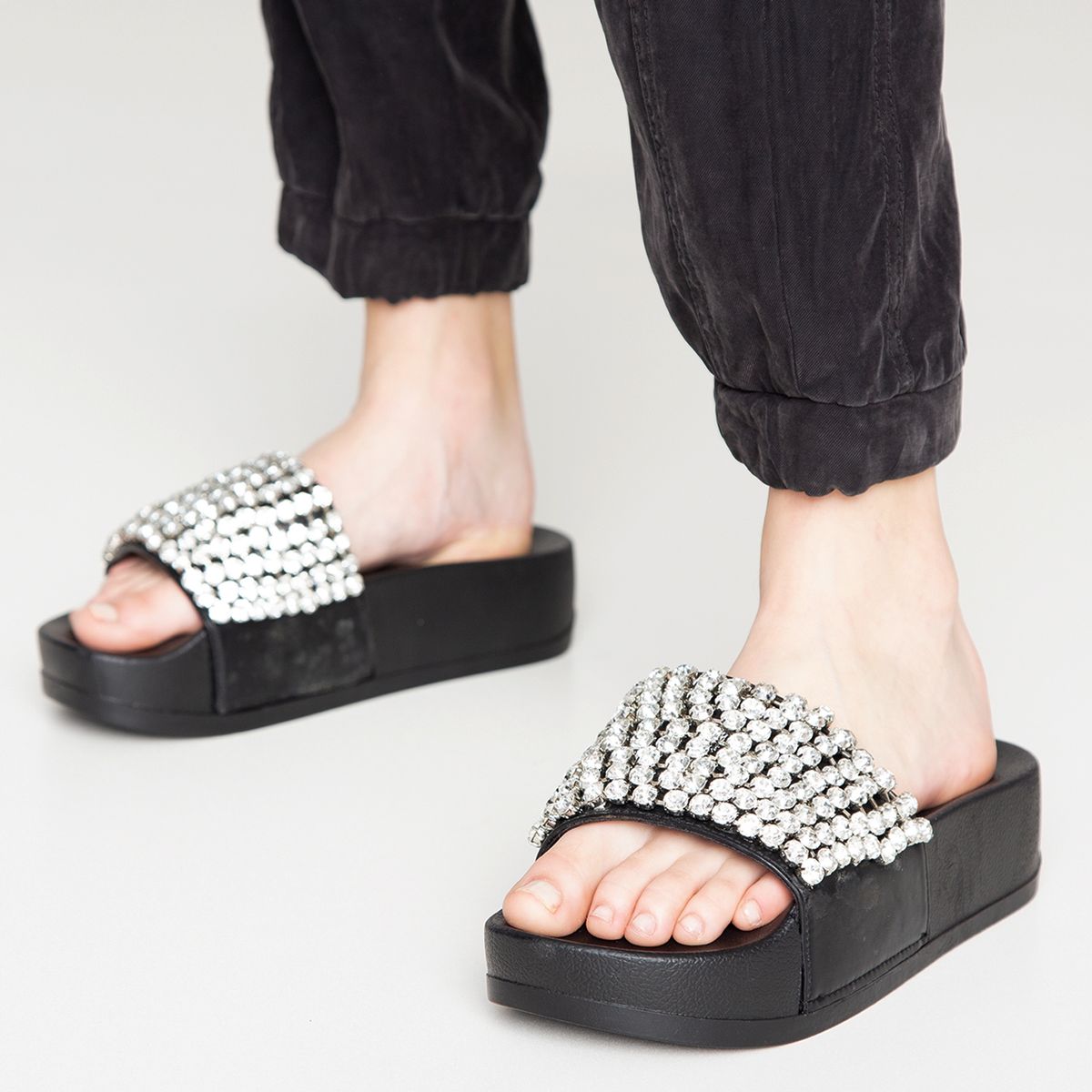 RICKY SARKANY - Sandalia Mujer Negro