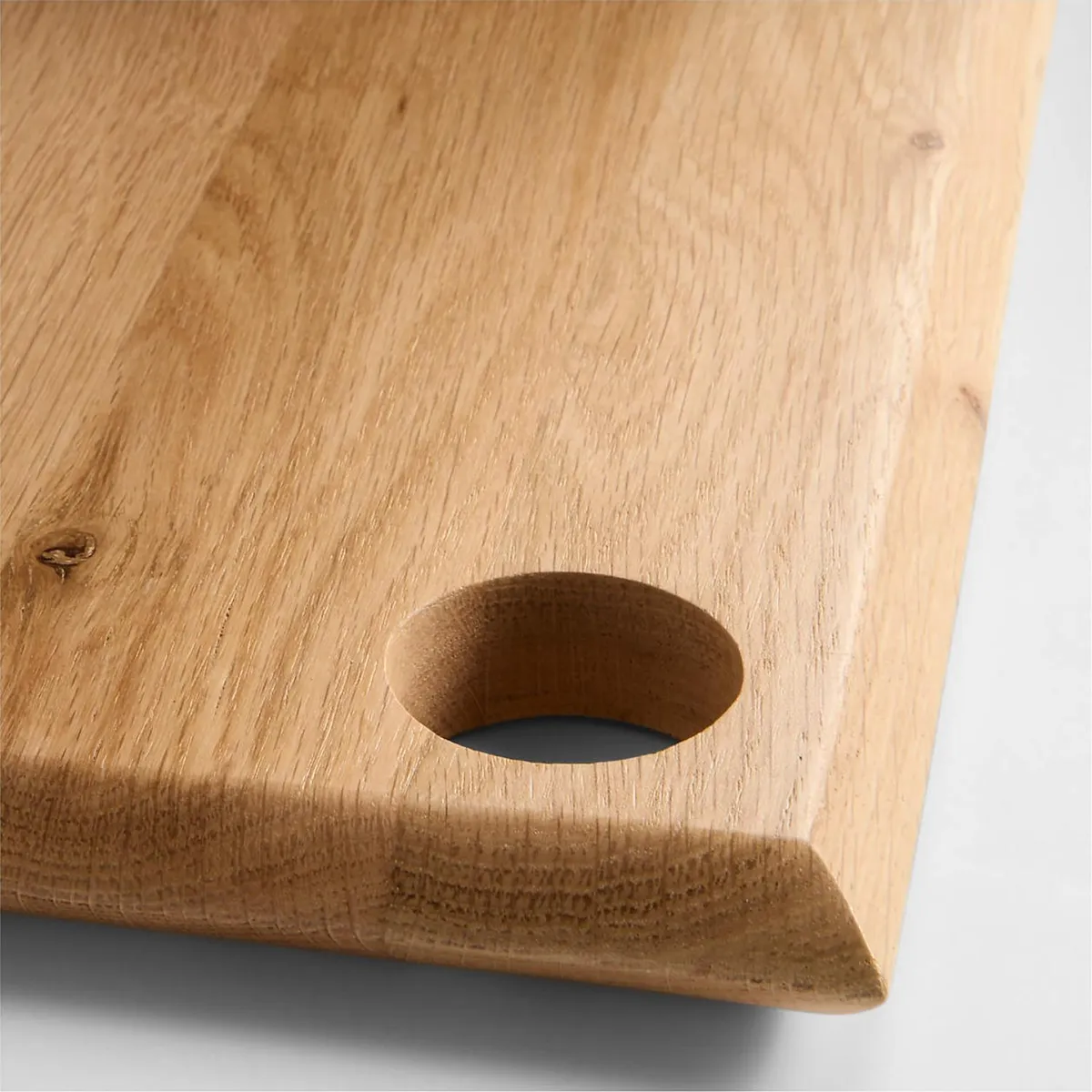 CRATE & BARREL - Tabla Madeira Pequena Roble