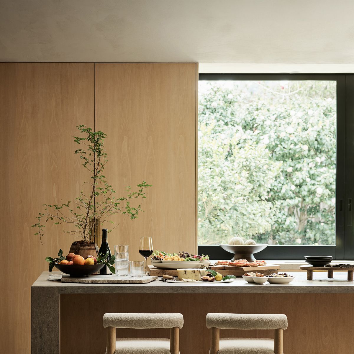 CRATE & BARREL - Bowl Alto Madeira Acabado Nogal Crate & Barrel