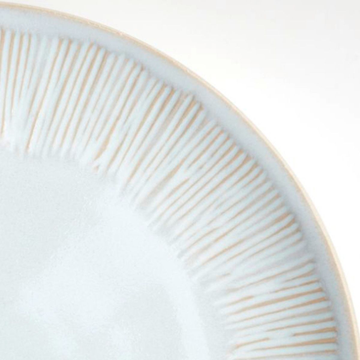 CRATE & BARREL - Plato De Fondo Dover Blanco Con Textura Crate & Barrel