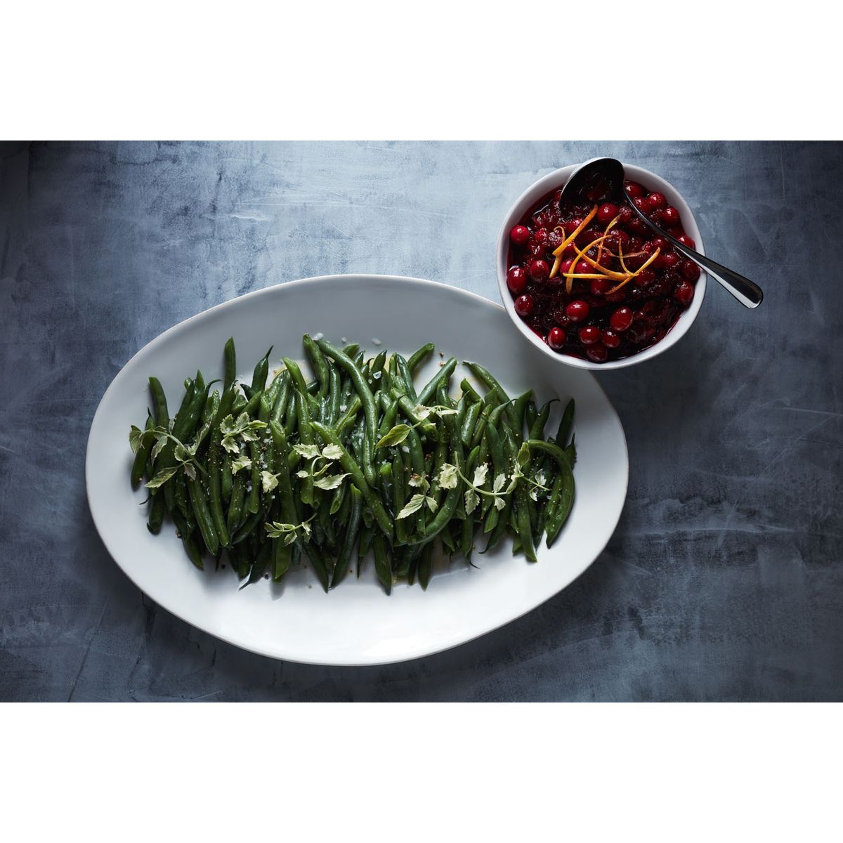 CRATE & BARREL - Fuente Ovalada Marin Blanco Pequeño Crate & Barrel