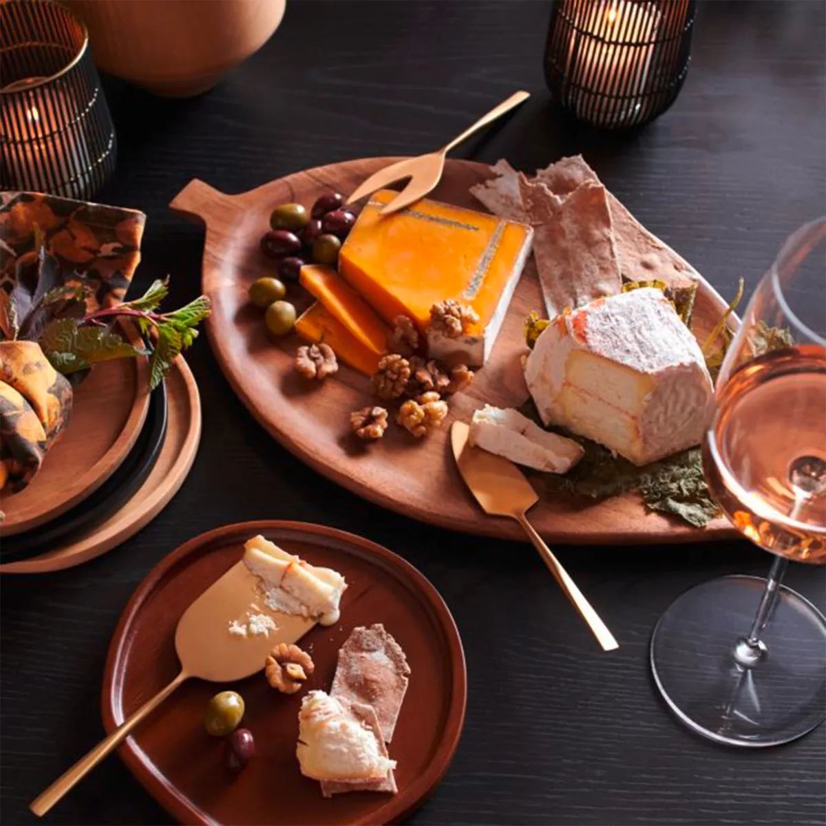 CRATE & BARREL - Set 4 Platos Aperitivo Byhring Crate & Barrel