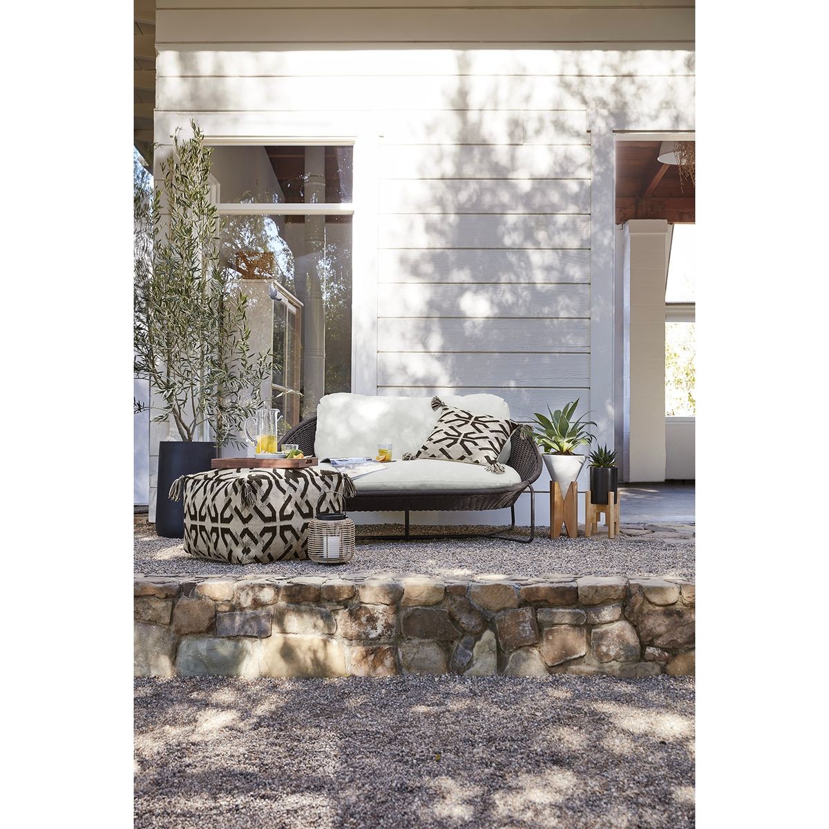 CRATE & BARREL - Pouf Mohave Para Exterior Crate & Barrel
