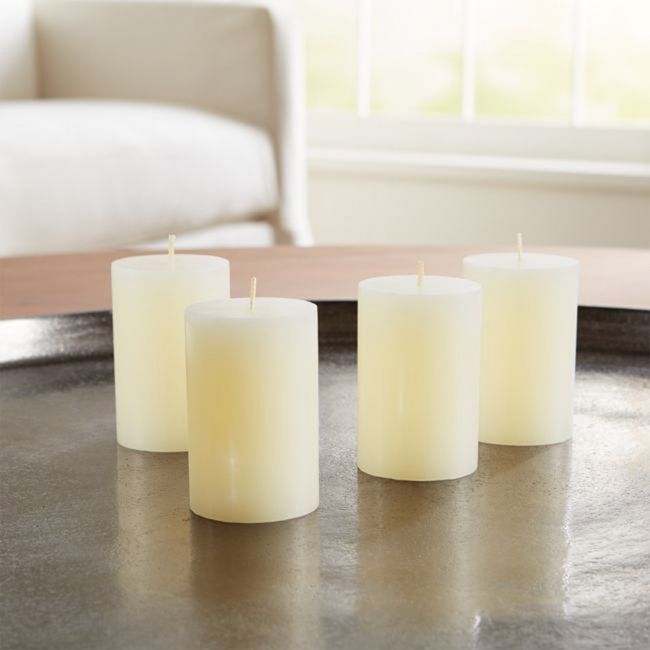 CRATE & BARREL - Set De 4 Velas Pilar Ivory Pequeñas Crate & Barrel
