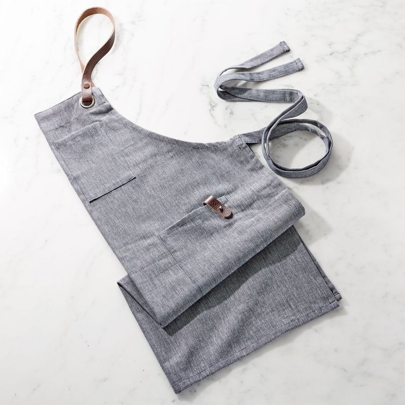 CRATE & BARREL - Delantal de Cocina Denim Crate & Barrel