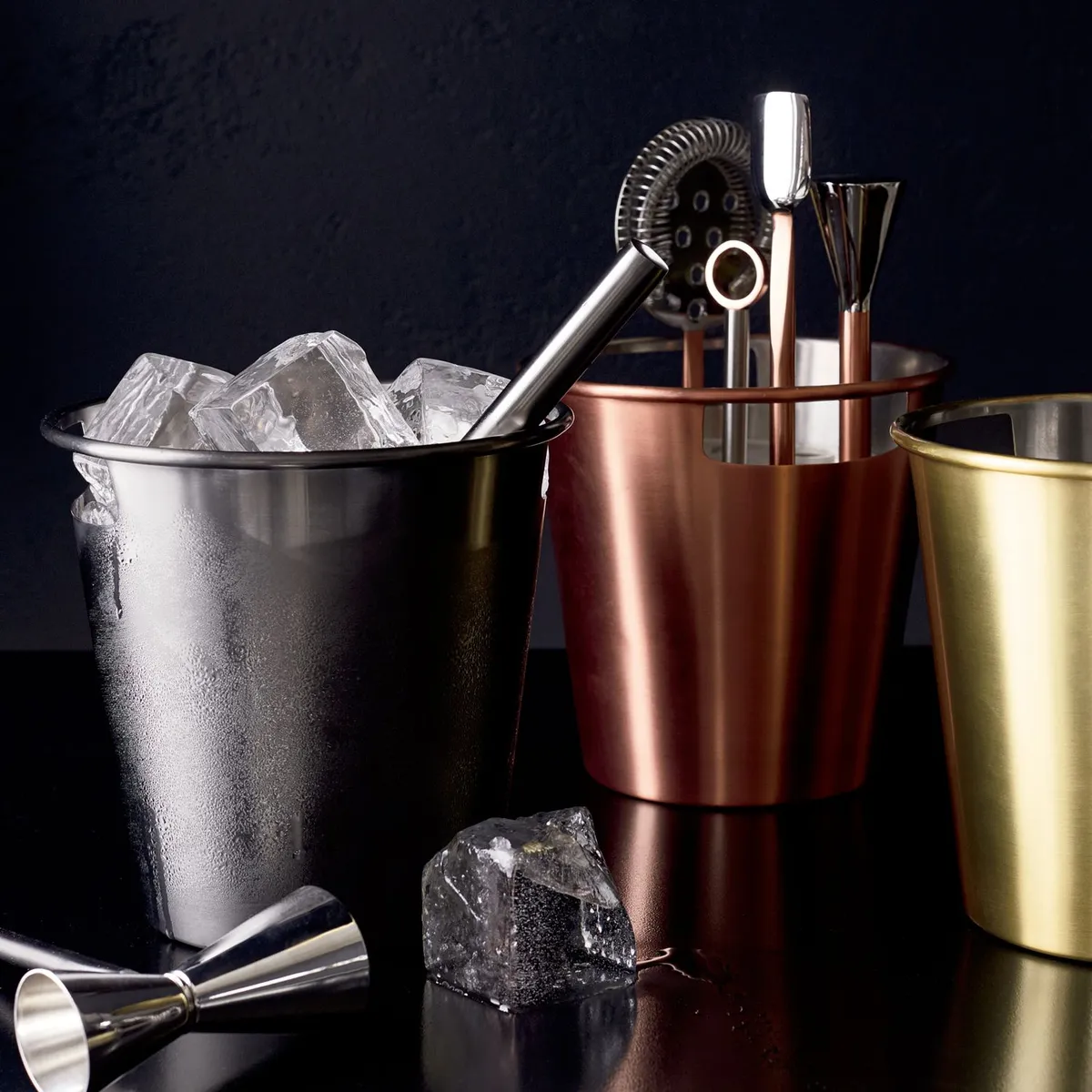 CRATE & BARREL - Set de Herramientas de Bar Gráfito Crate & Barrel