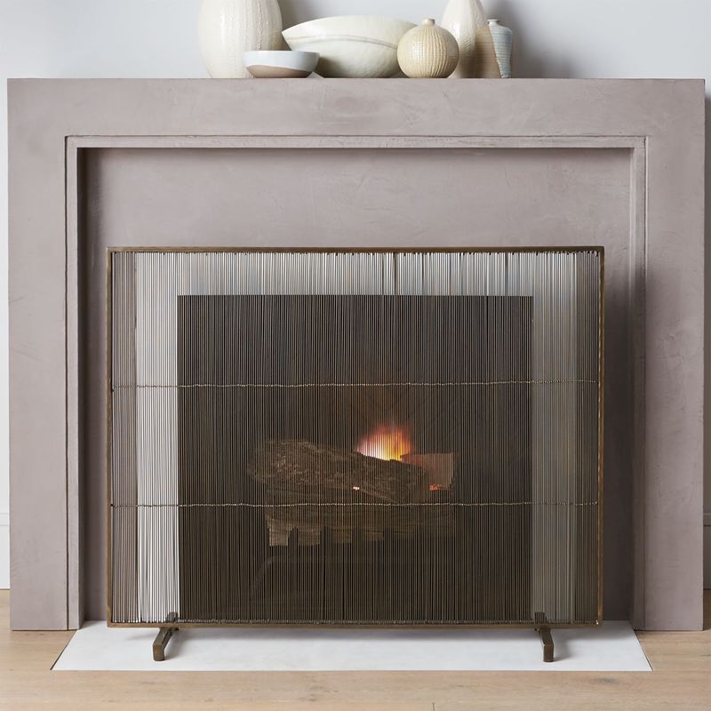 CRATE & BARREL - Pantalla de Chimenea Latón