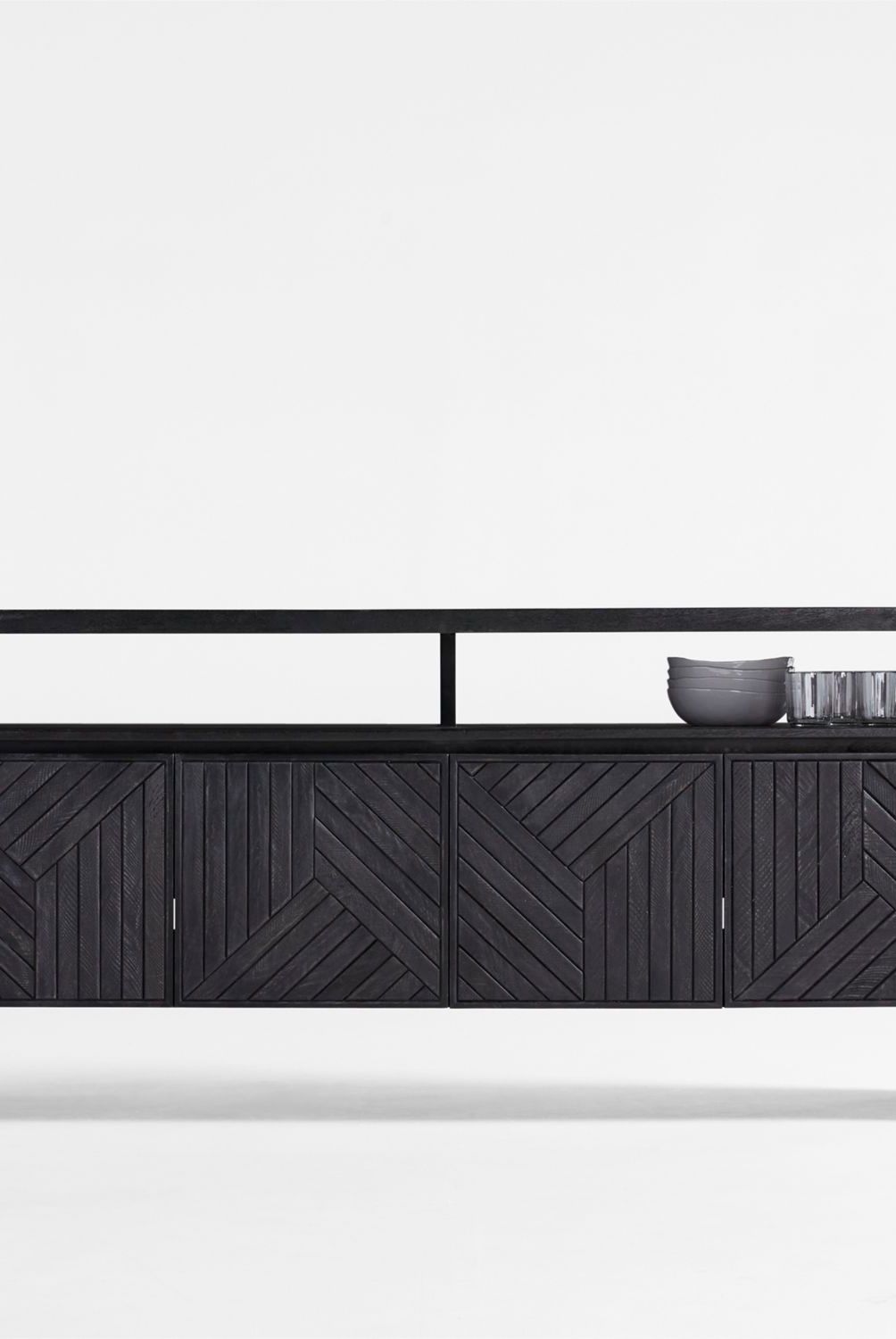 CRATE & BARREL - Gabinete Dunewood Charcoal Crate & Barrel