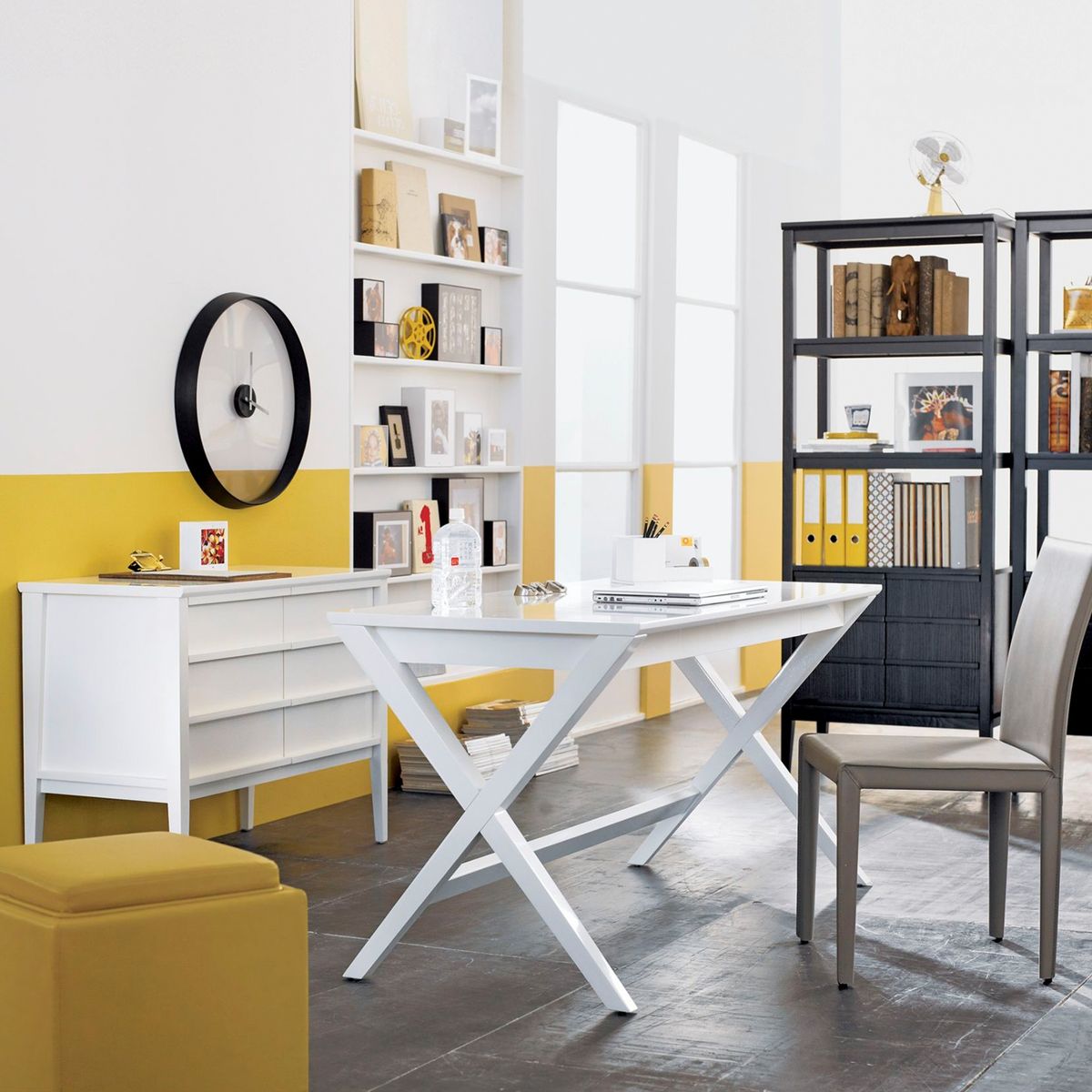 CRATE & BARREL - Escritorio Spotlight Blanco Crate & Barrel