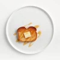 Plato Fondo Mercer Crate&Barrel