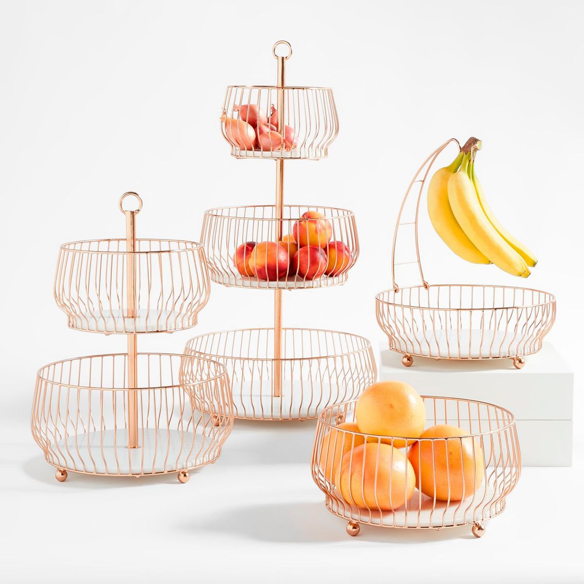 CRATE & BARREL - Cesta Frutas 2 Niveles Cobre Cora Crate & Barrel