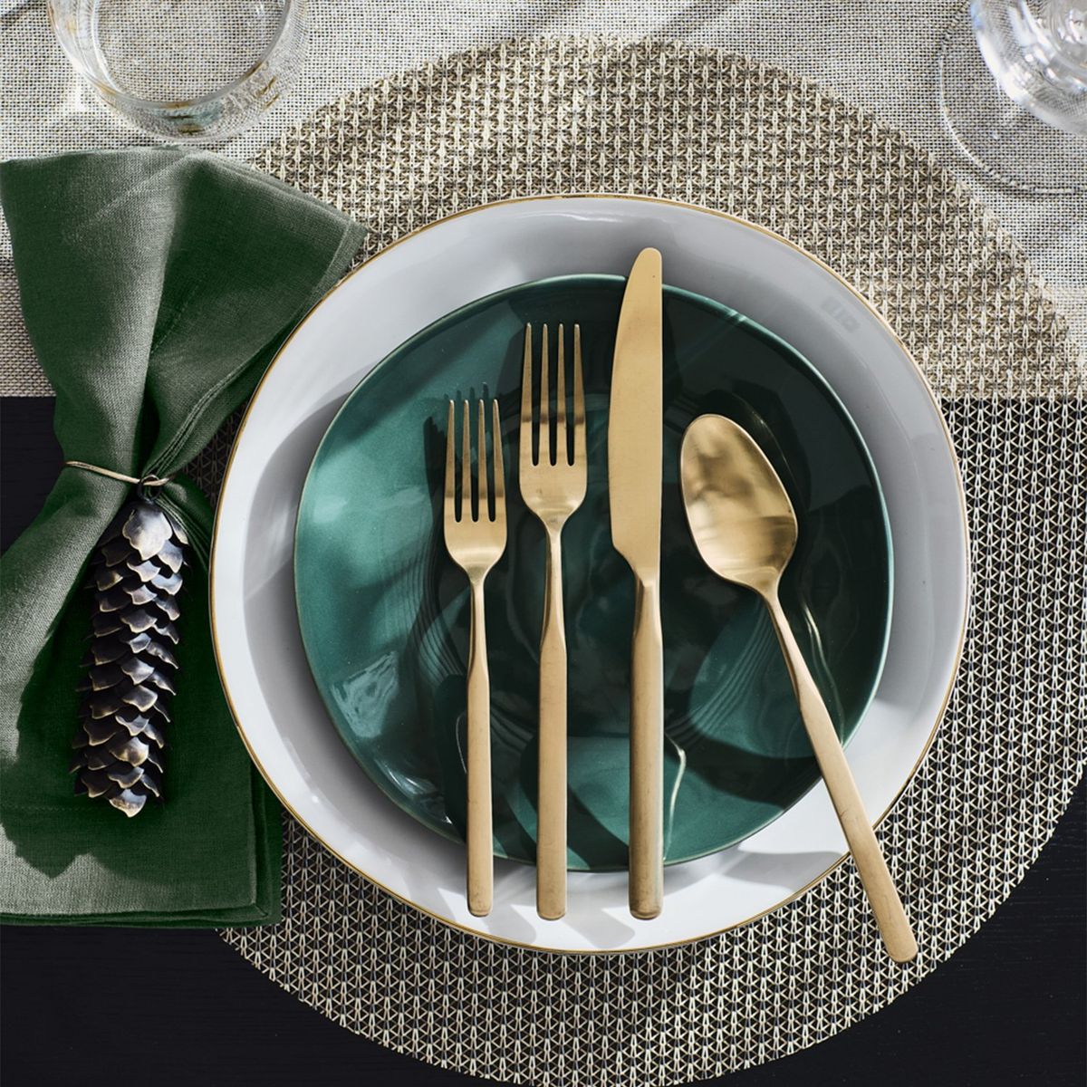 CRATE & BARREL - Plato Fondo Marin Diseño Crate&Barrel