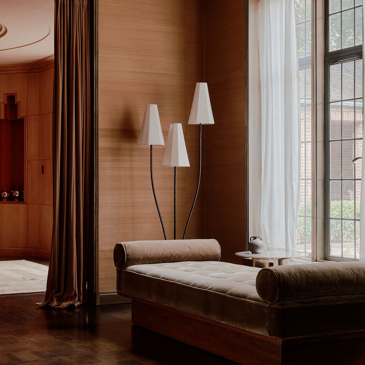 CRATE & BARREL - Reposer Daybed Athena Calderone Crate & Barrel