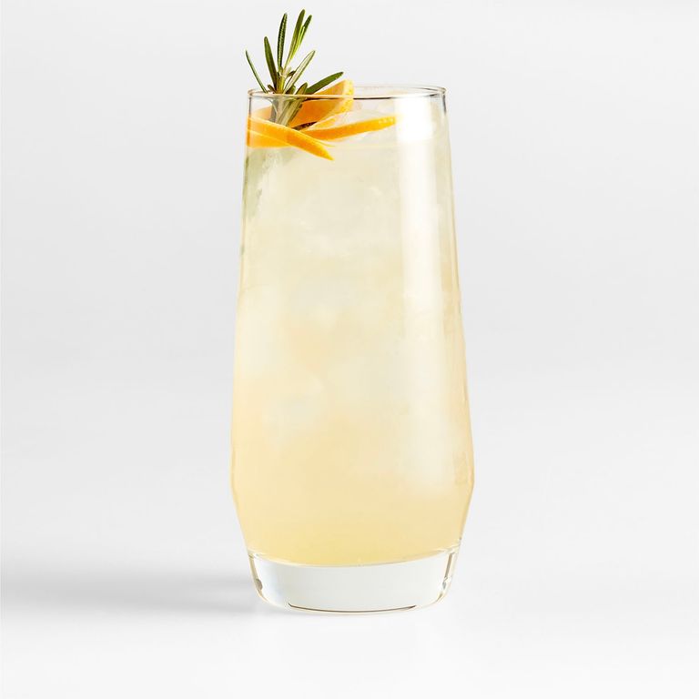 CRATE & BARREL Vaso Alto Tour